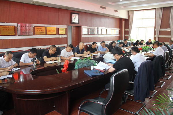 隴運(yùn)集團(tuán)公司召開黨委理論學(xué)習(xí)中心組集中學(xué)習(xí)暨黨委(擴(kuò)大)會(huì)議